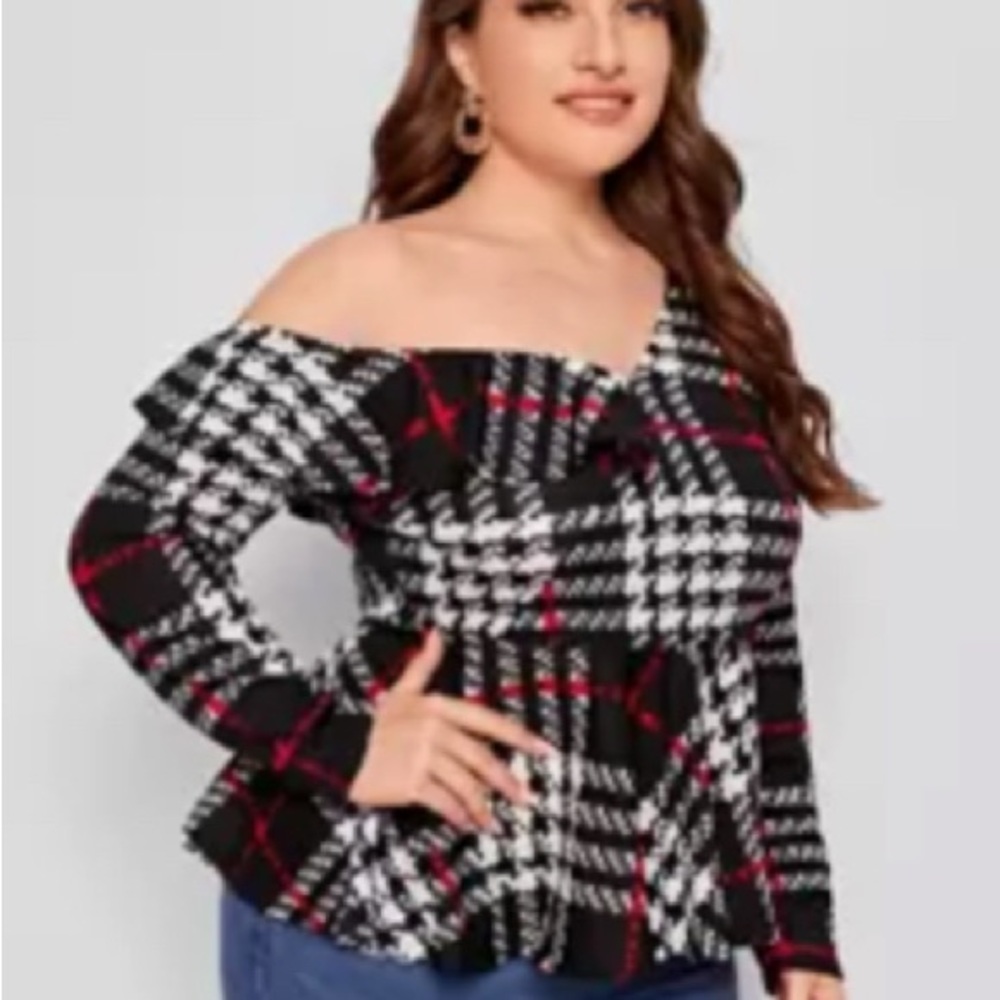 Stylish Off-Shoulder Plaid Top